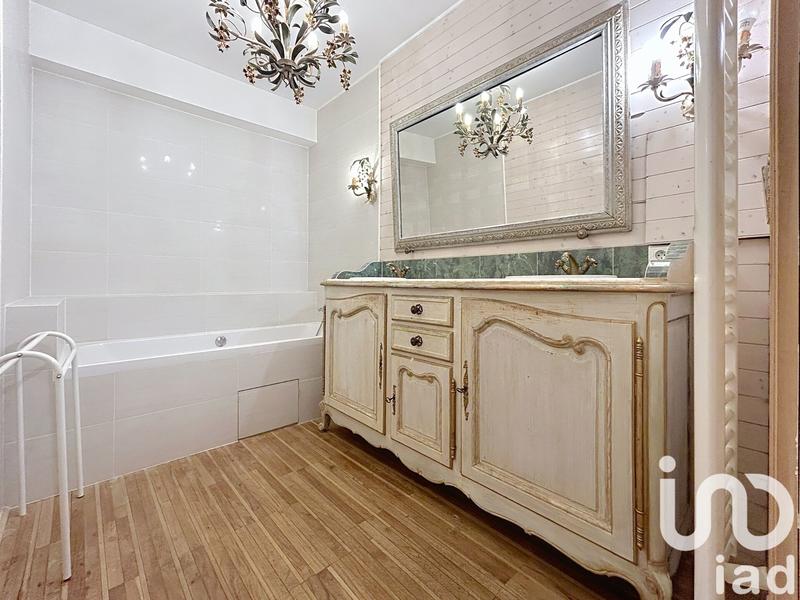 Appartement - 101 m² - 4 pièces