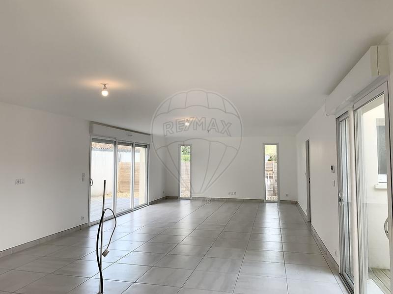 Maison - 123 m² - 4 pièces