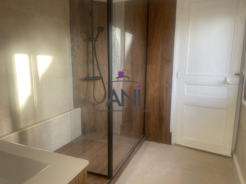 Appartement - 105 m² - 4 pièces