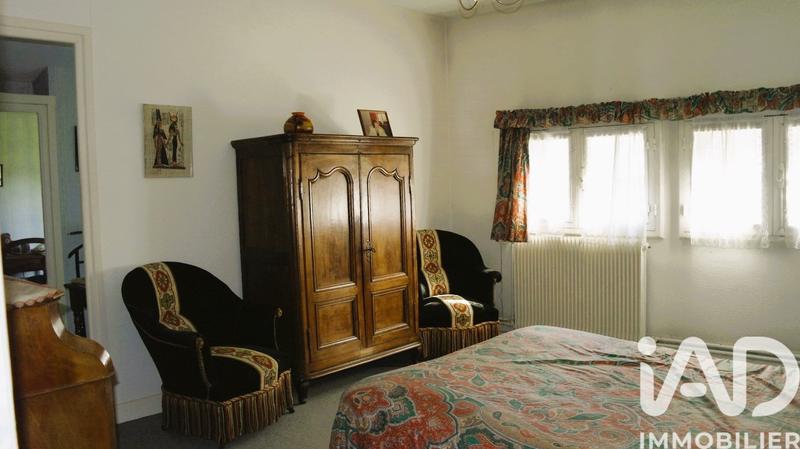 Maison - 137 m² - 7 pièces