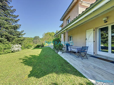 Maison - 161 m² - 7 pièces