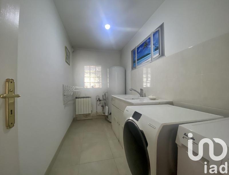 Maison - 207 m² - 5 pièces