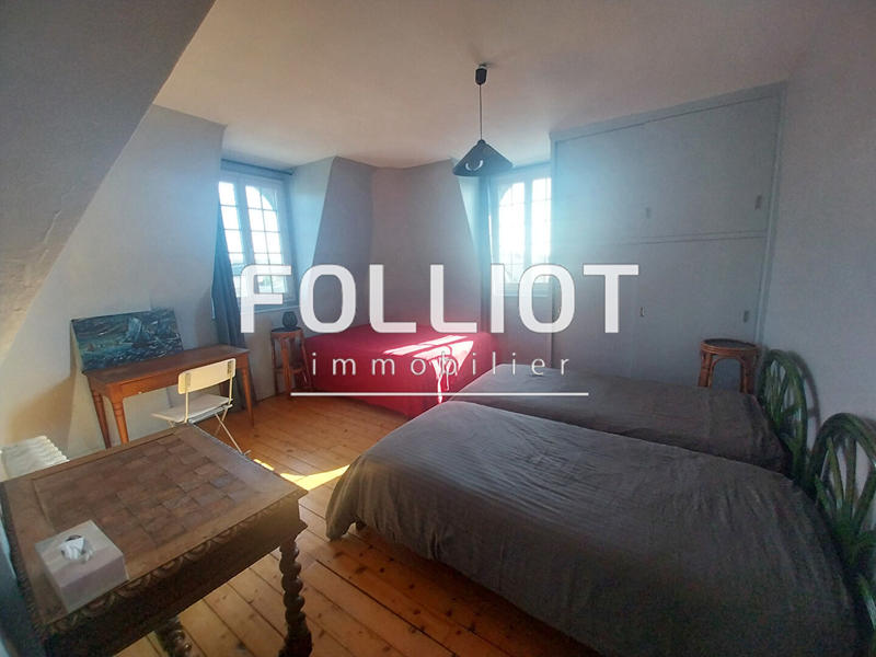 Maison - 200 m² - 10 pièces