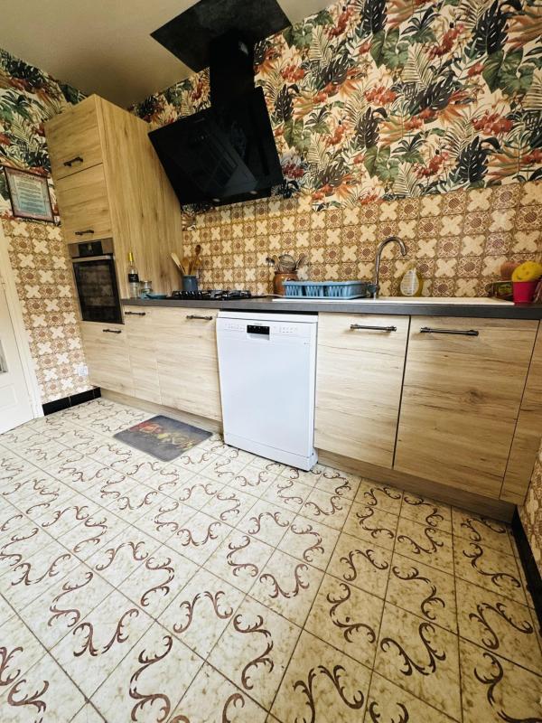 Maison - 177 m² - 7 pièces