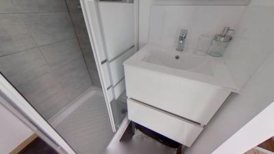 Appartement - 90 m² - 5 pièces