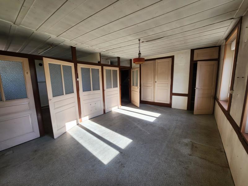 Maison jumelée - 167 m² - 12 pièces