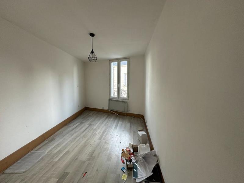 Immeuble - 180 m² - 8 pièces