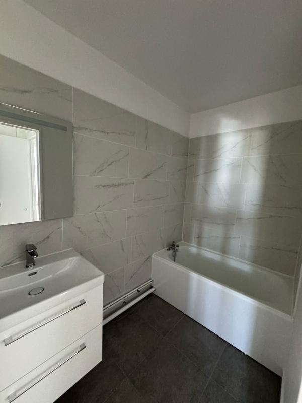 Appartement ancien - 60 m² - 3 pièces