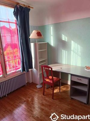 Chambre - 14 m² - 1 pièce