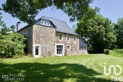 Maison - 192 m² - 6 pièces