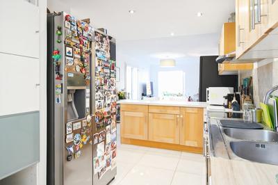 Maison - 104 m² - 4 pièces