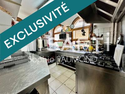 Local commercial - 275 m² - 12 pièces