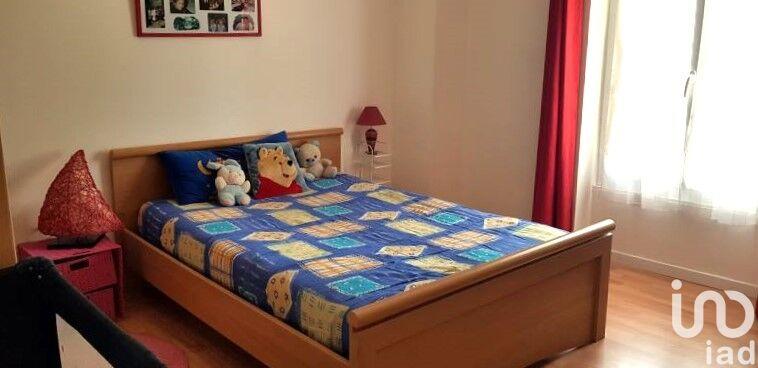 Maison - 200 m² - 8 pièces