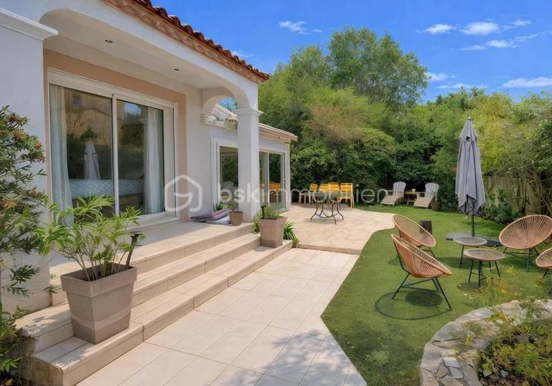 Maison - 157 m² - 5 pièces