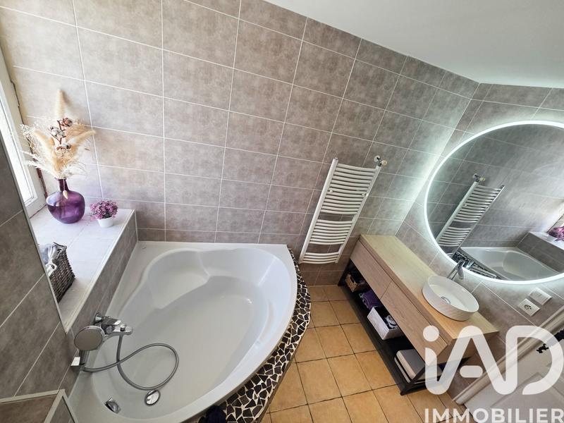 Appartement - 75 m² - 3 pièces