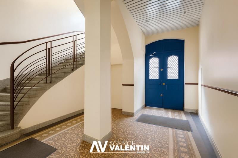 Appartement - 165 m² - 6 pièces