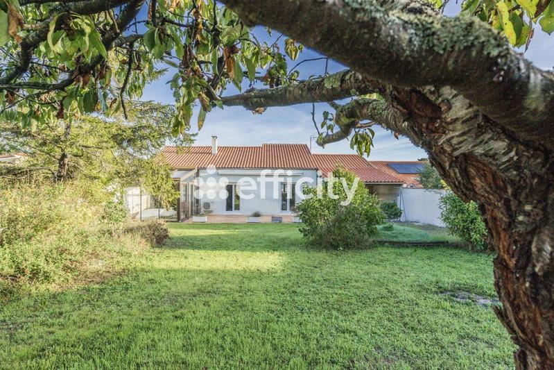 Pavillon - 130 m² - 6 pièces