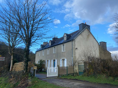 Maison - 96 m² - 5 pièces