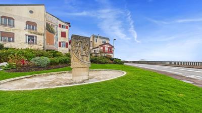 Maison - 192 m² - 8 pièces