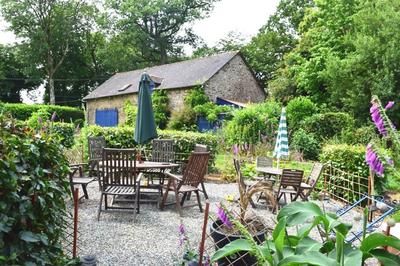 Maison - 240 m² - 8 pièces