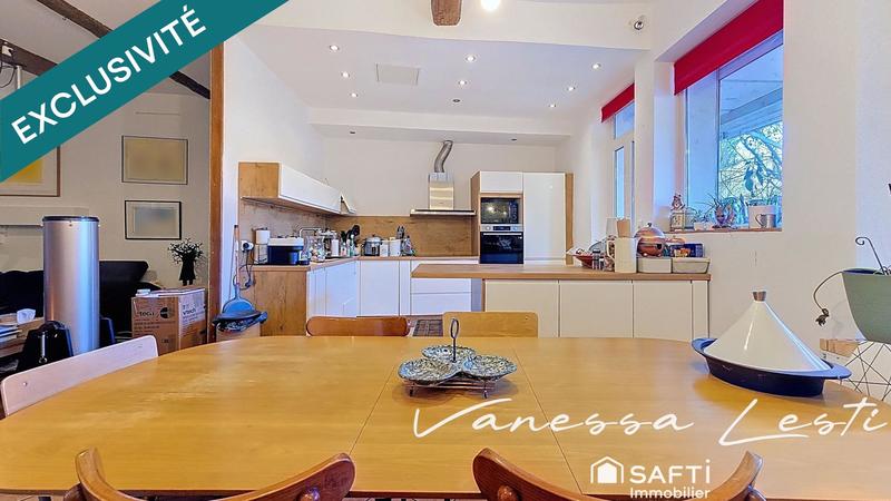 Maison - 180 m² - 7 pièces