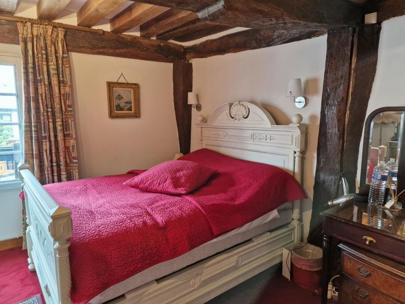 Maison ancienne - 208 m² - 8 pièces