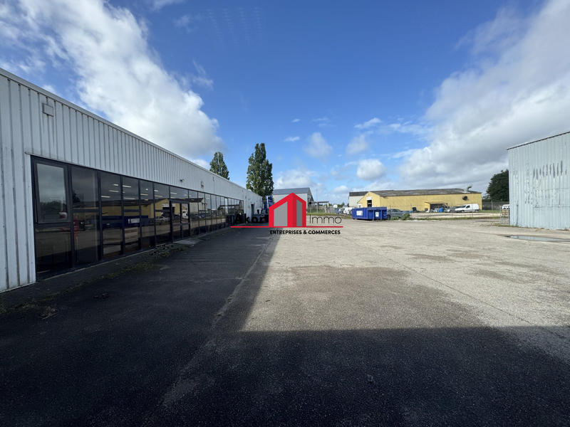 Local d'activités - 2 792 m²