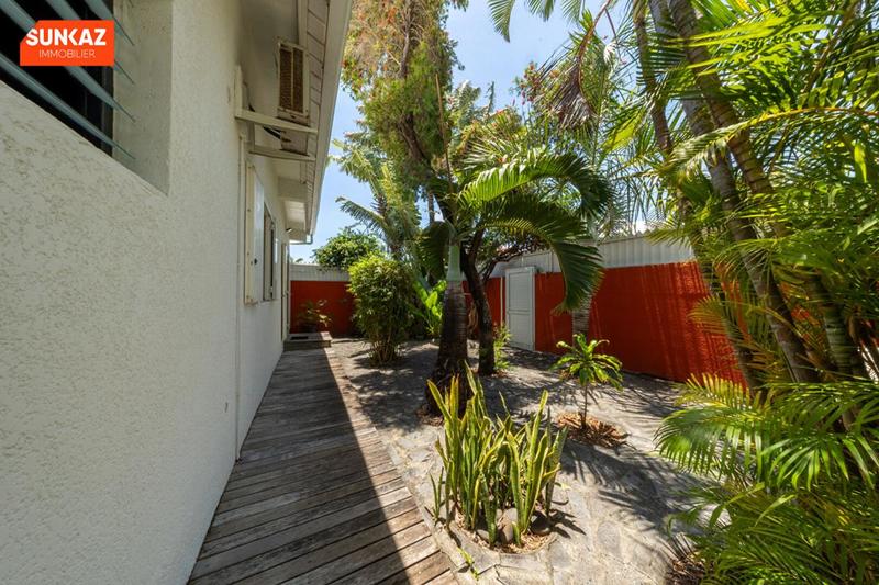 Villa - 240 m² - 6 pièces