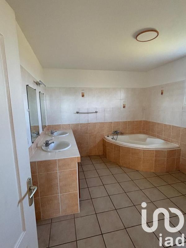 Maison - 140 m² - 5 pièces