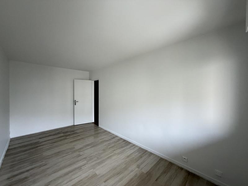 Appartement - 98 m² - 4 pièces