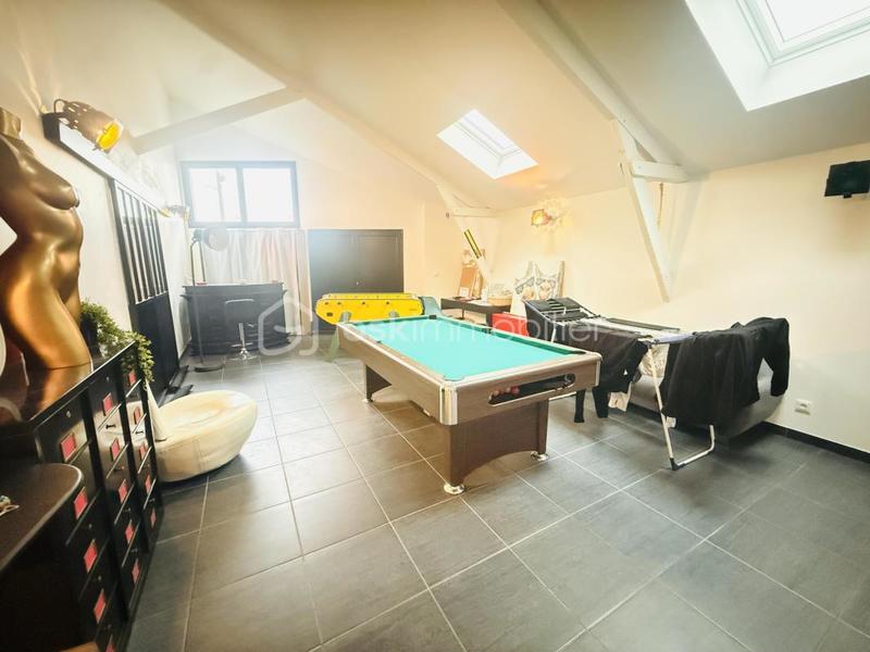 Longère - 296 m² - 6 pièces