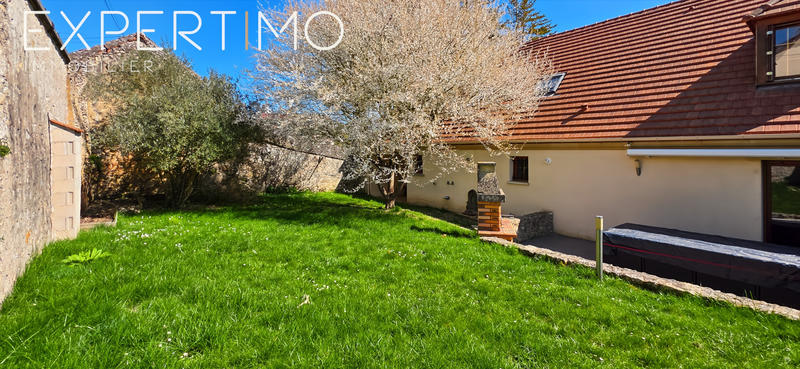 Maison - 150 m² - 8 pièces