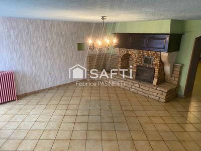 Maison - 275 m² - 8 pièces