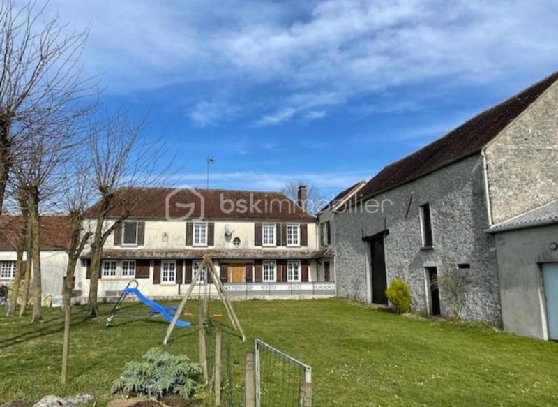 Corps de ferme - 165 m² - 6 pièces