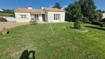 Maison - 96 m² - 5 pièces