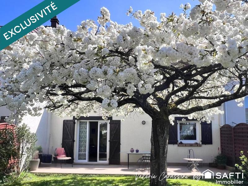 Maison - 90 m² - 5 pièces