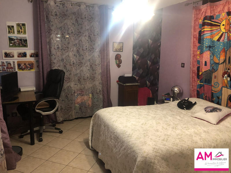 Maison - 135 m² - 7 pièces