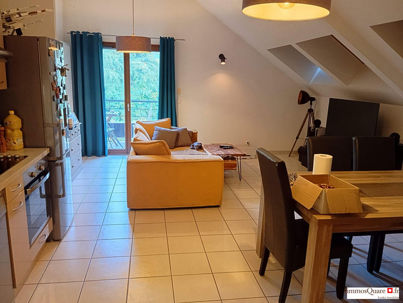 Appartement - 83 m² - 4 pièces