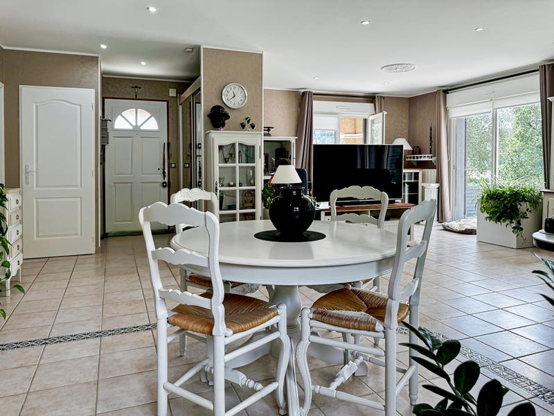 Maison - 110 m² - 4 pièces