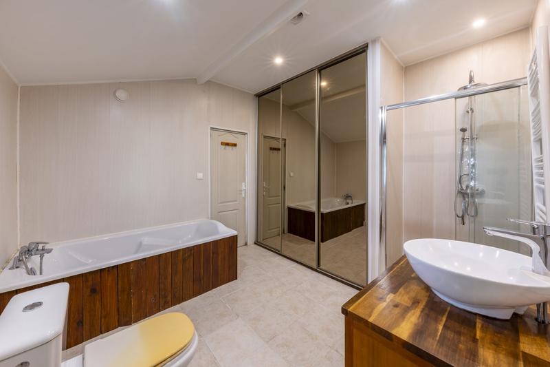 Maison - 80 m² - 6 pièces