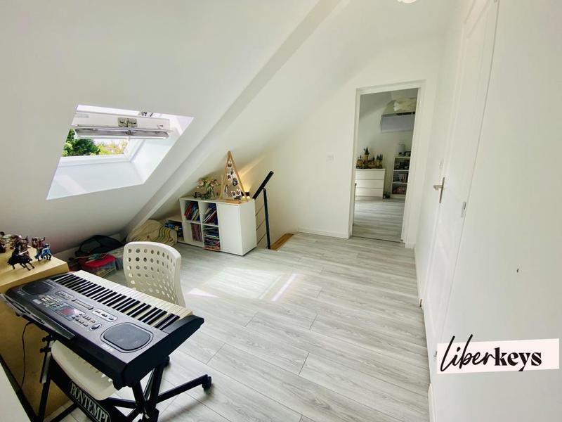 Pavillon - 120 m² - 7 pièces