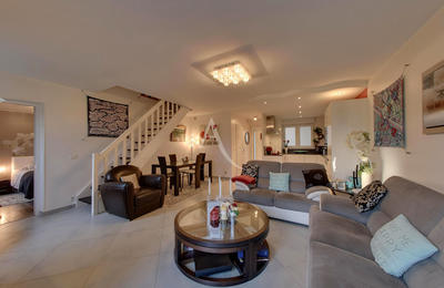 Appartement - 82 m² - 4 pièces