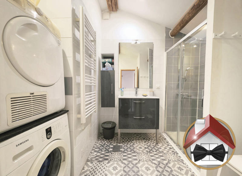 Appartement - 100 m² - 4 pièces