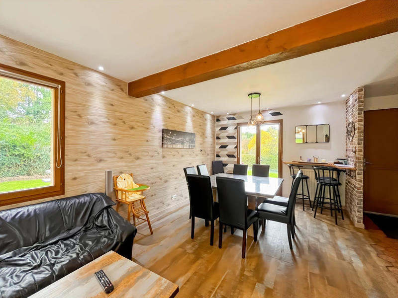 Maison - 104 m² - 6 pièces