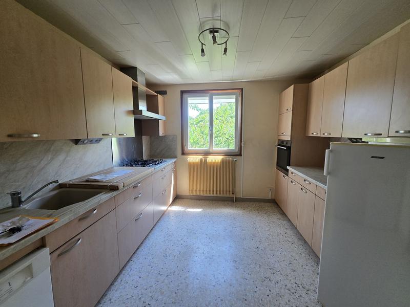 Maison - 141 m² - 8 pièces