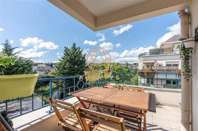 Appartement - 104 m² - 5 pièces