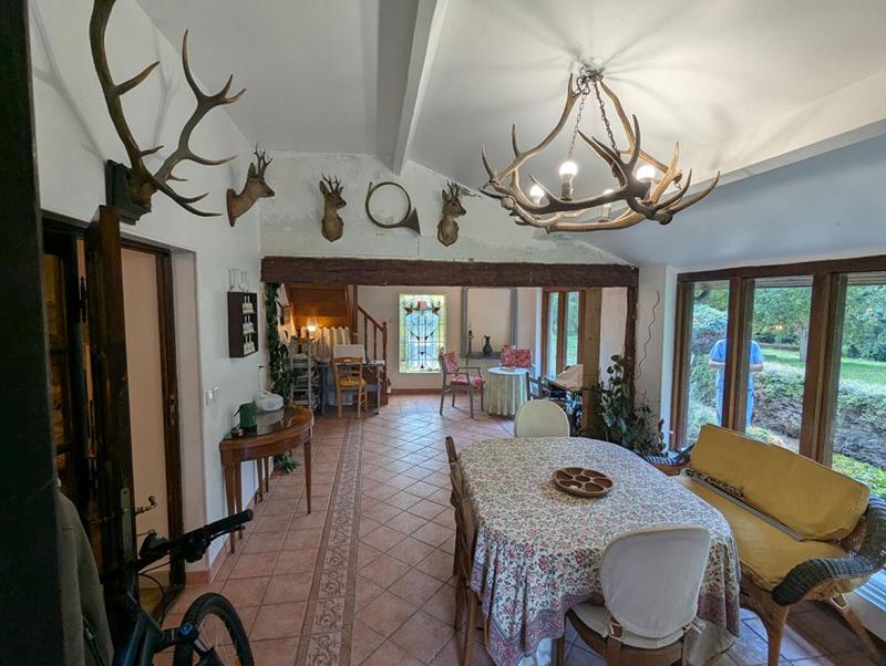 Maison - 150 m² - 8 pièces