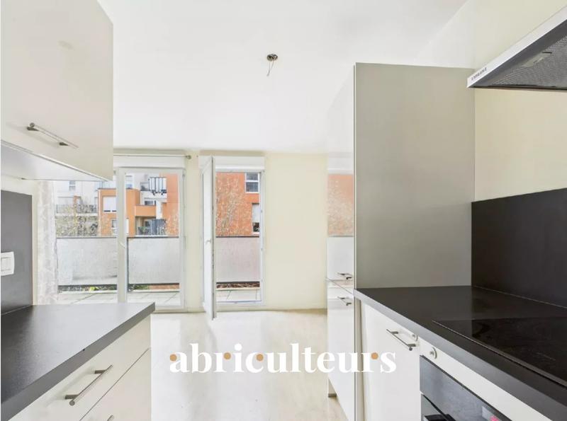 Appartement - 75 m² - 4 pièces