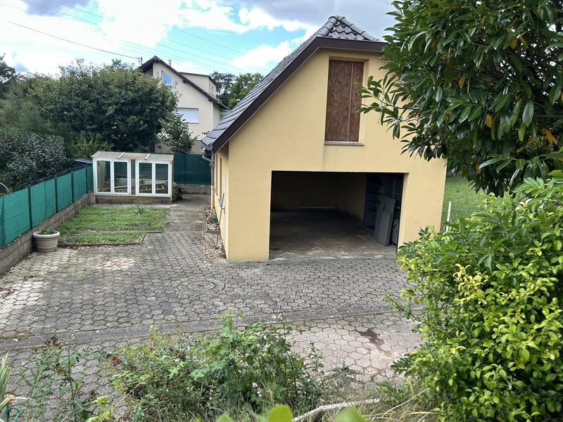 Maison - 95 m² - 5 pièces