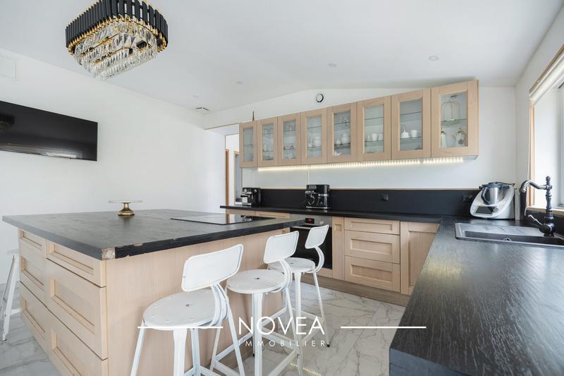 Maison - 140 m² - 6 pièces